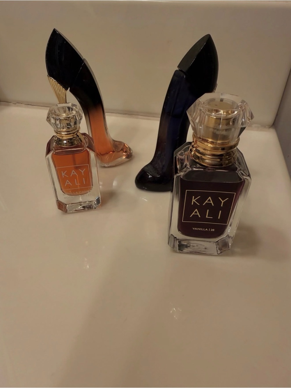 Kayali Vanilla 28 Eau de Parfum - Gold & Dark Plum